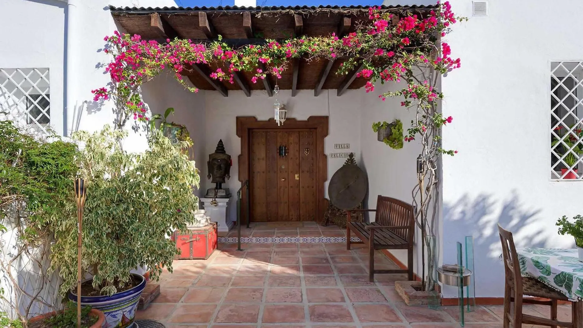3 Bedroom Nice Home In Marbella