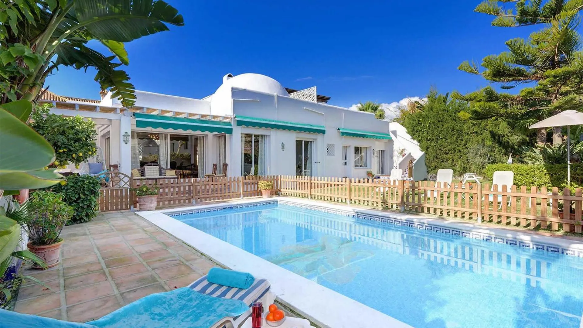 3 Bedroom Nice Home In Marbella contacts